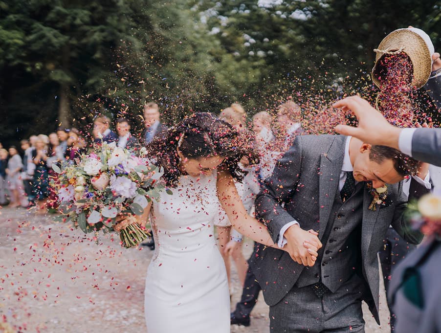 bride and groom confetti shower