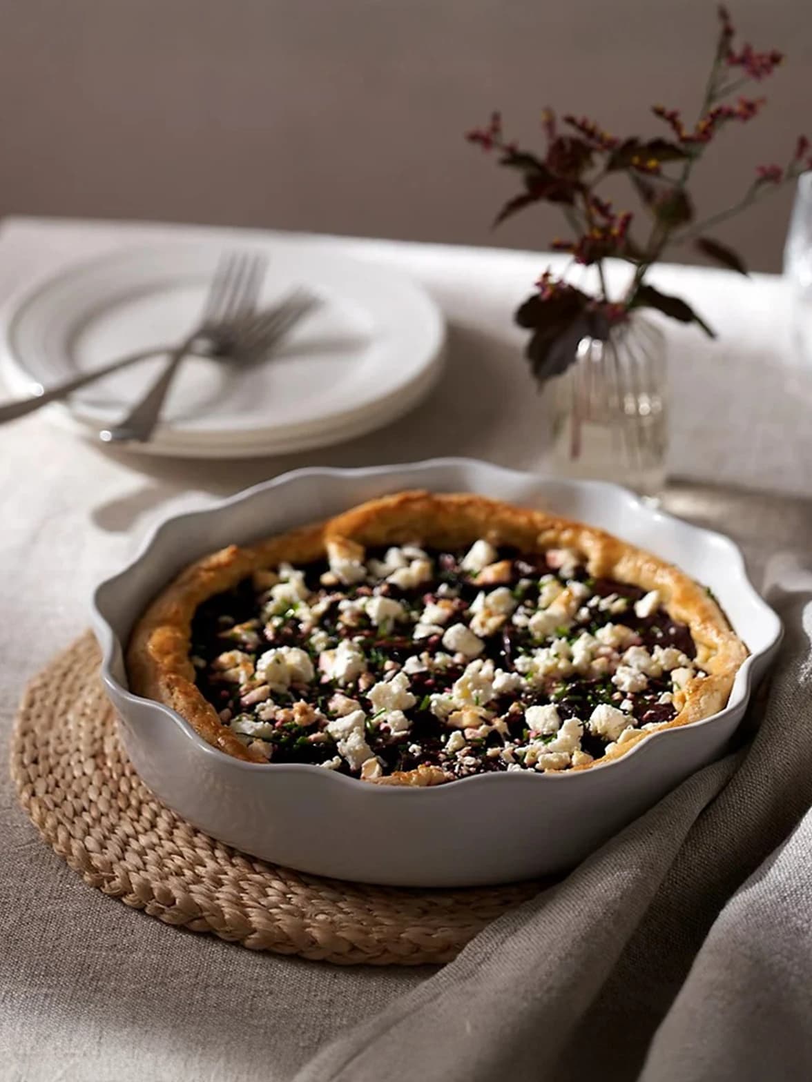 Best wedding gifts under £50, Portobello pie dish from The White Company