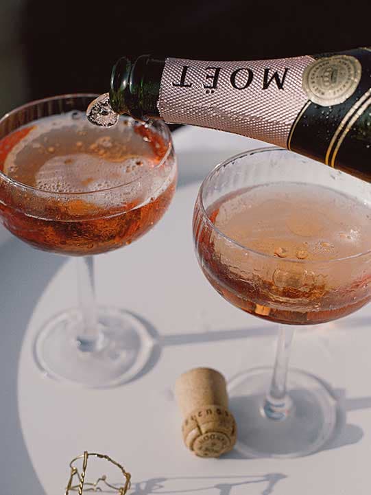 wedding drinks: prosecco or champagne?