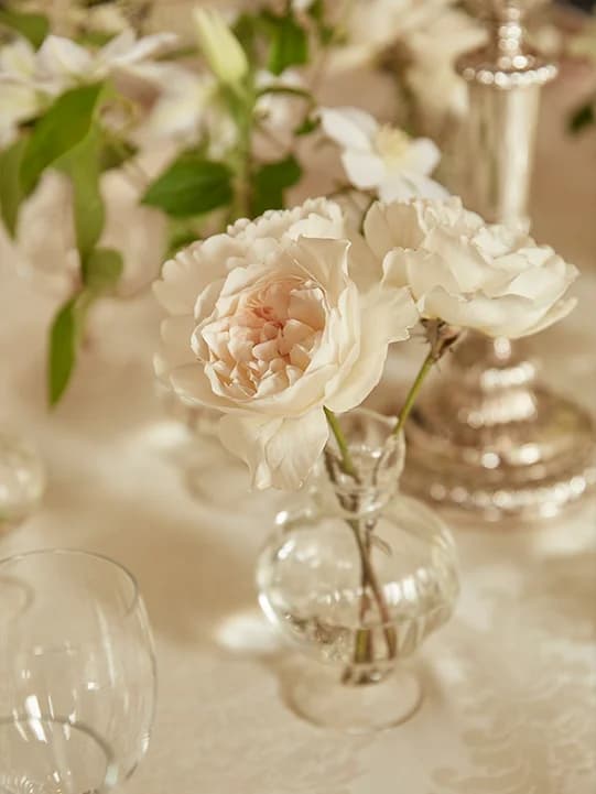 minimal flower decor in bud vase