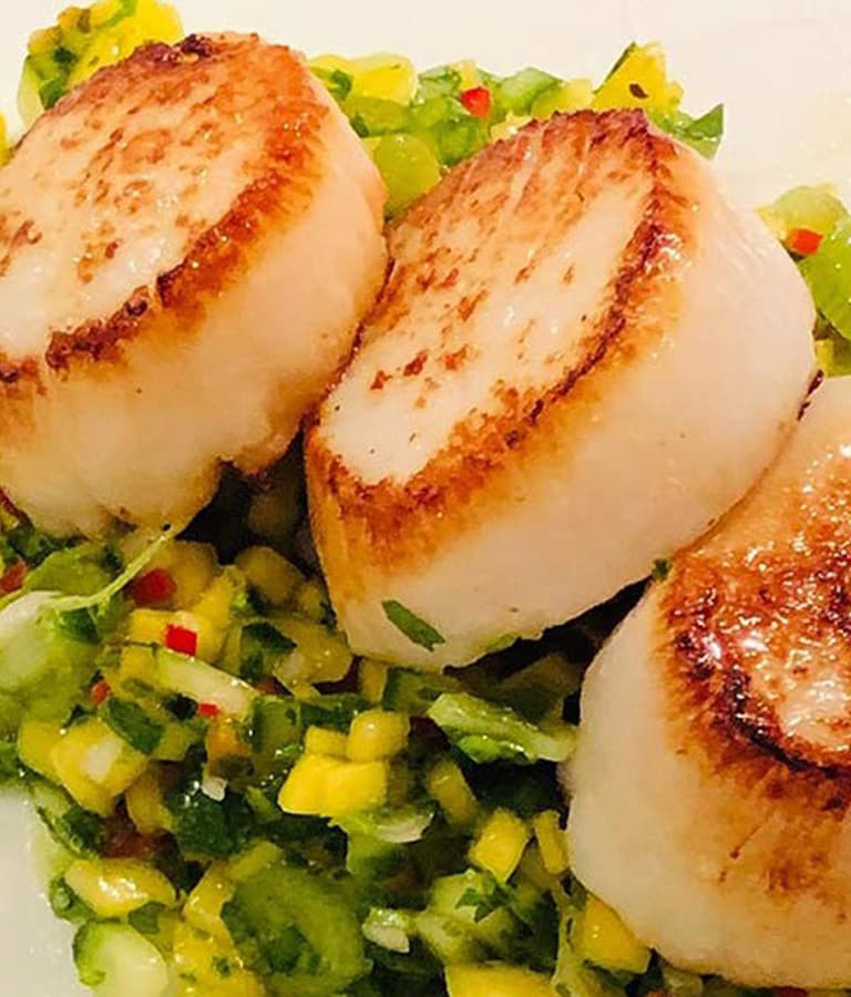 detailed scallops with green vegetables