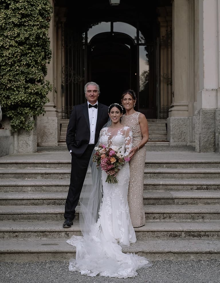 Lake Como wedding family portrait