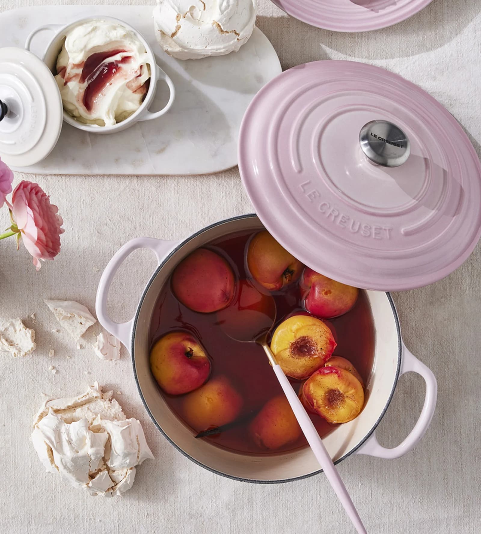 Le Creuset casserole in shell pink