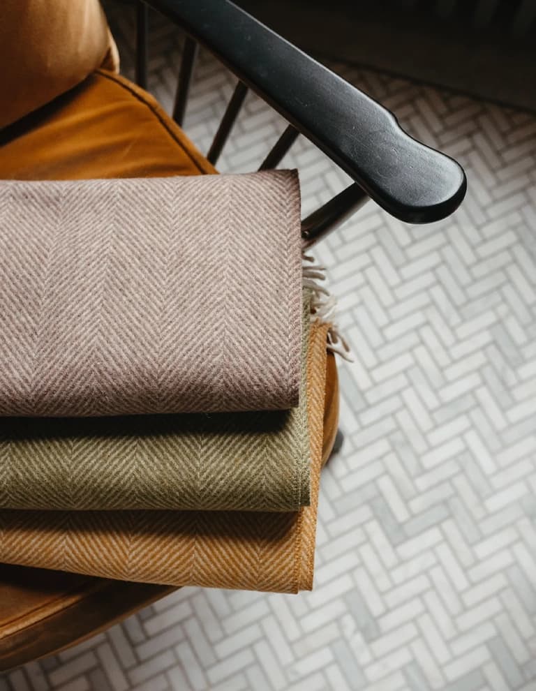 FInishing touches for bed, TBCo throws