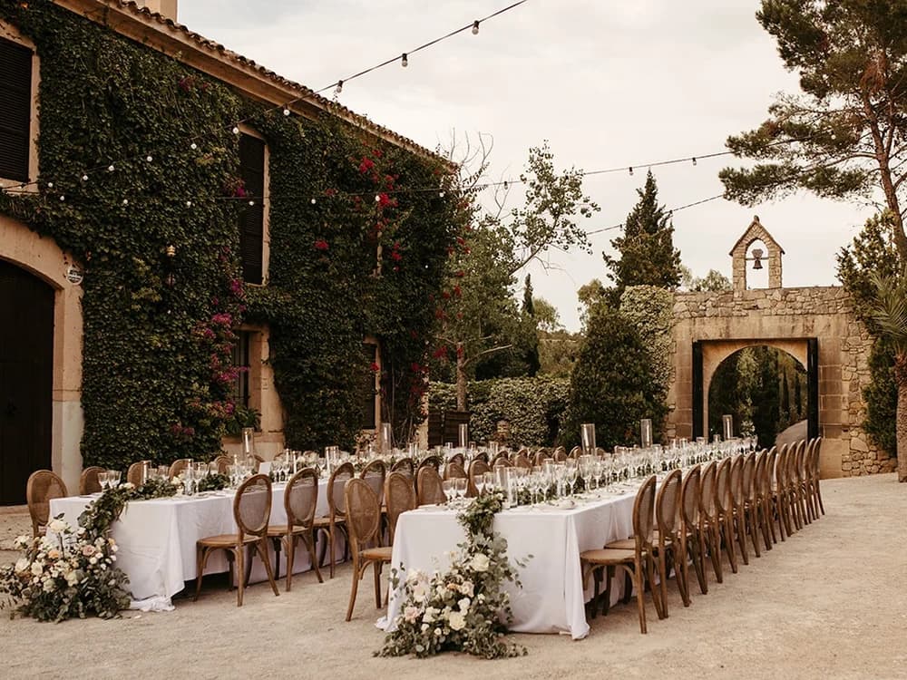 Outdoor dining setup for a destination wedding in Mallorca