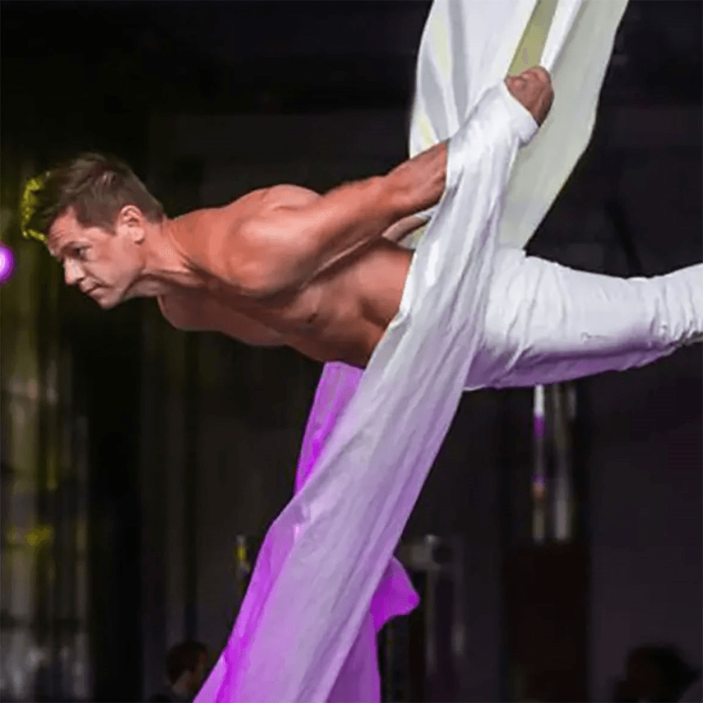 Premium tickets and dinner for two at the London Cabaret Club