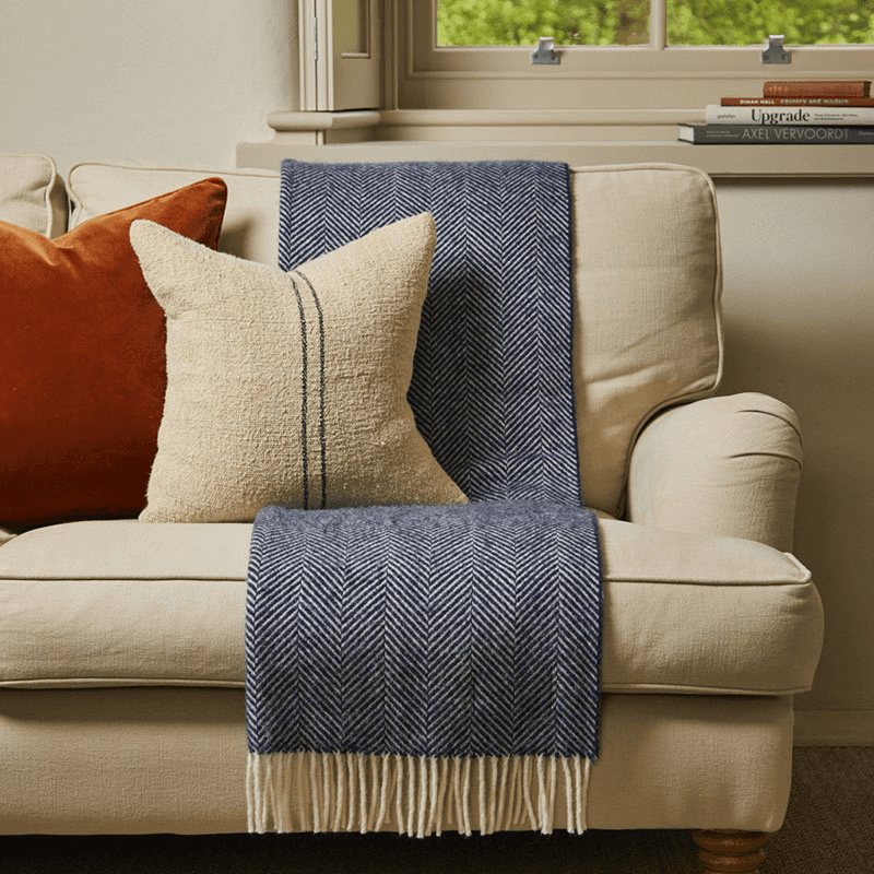 Fishbone Throw