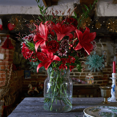 Image showing the Showstopper 6 Month Flower Subscription and Bespoke Vase product.