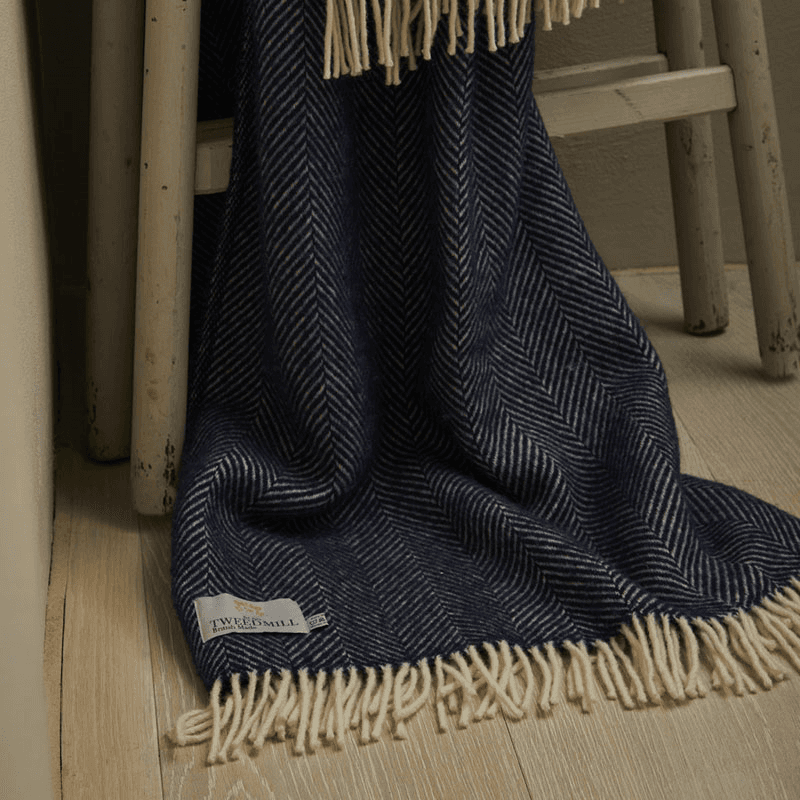 Fishbone Throw