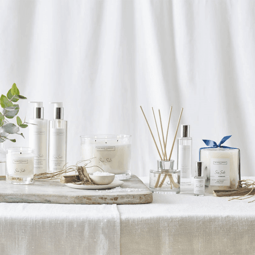 Image showing the Botanical Candle, Medium, Sea Salt product.