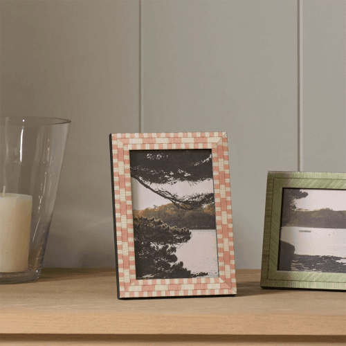 Image showing the Montpellier Photo Frame, 4x6", Pink product.