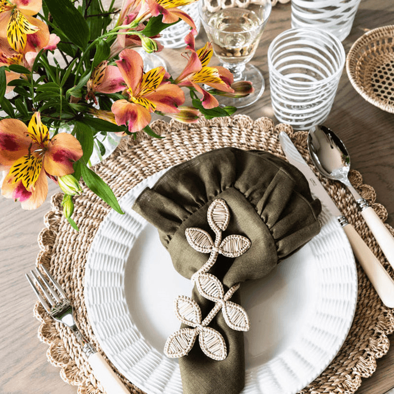 Scalloped Abaca Placemat, Natural