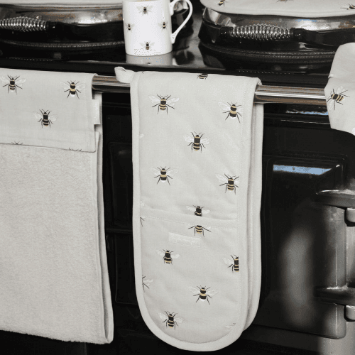 Image showing the Bees Double Oven Glove product.