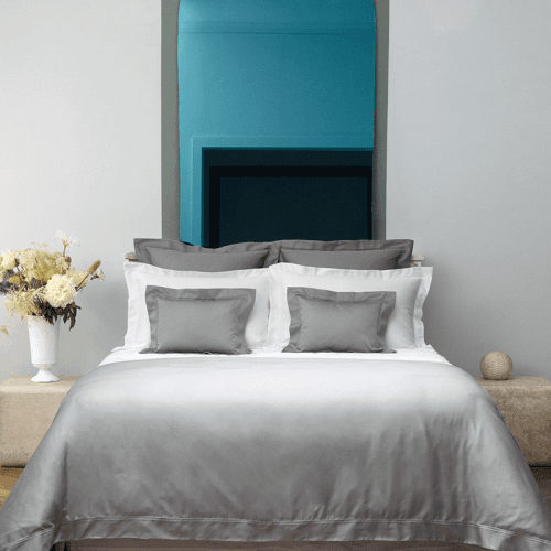 Image showing the Triomphe Pillowcase, Standard, Platine product.