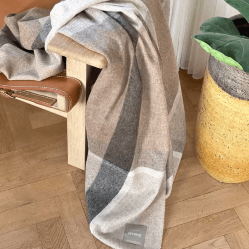 Image showing the Manhattan Throw product.