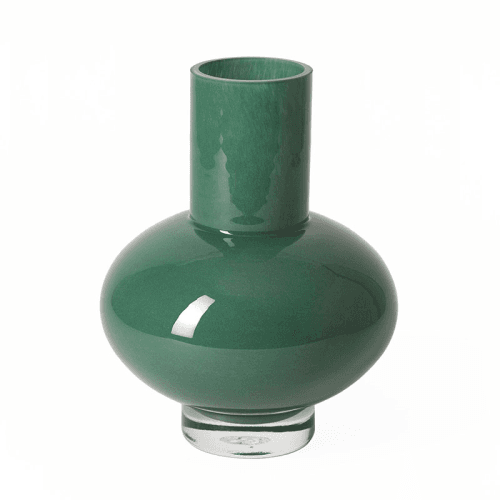 Image showing the Form Vase product.
