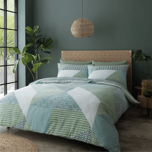 Image showing the Larsson Geo Duvet Set product.