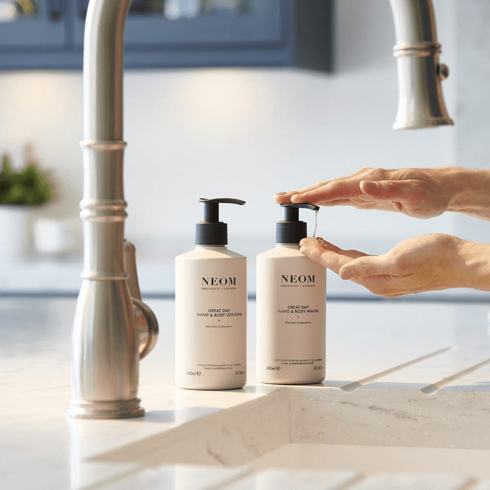 Scent to Make You Happy Great Day Body & Hand Lotion, Pink